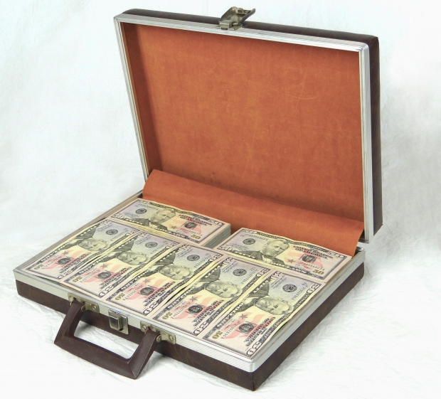 cashbriefcase.jpg