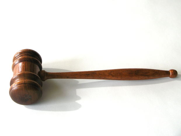 gavel1.jpg
