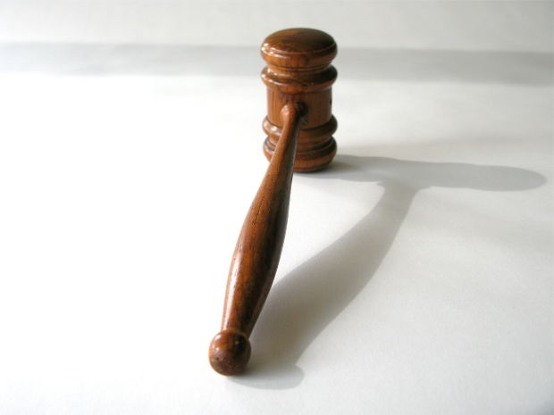 gavel9.jpg