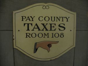 pay-taxes-441853-m.jpg