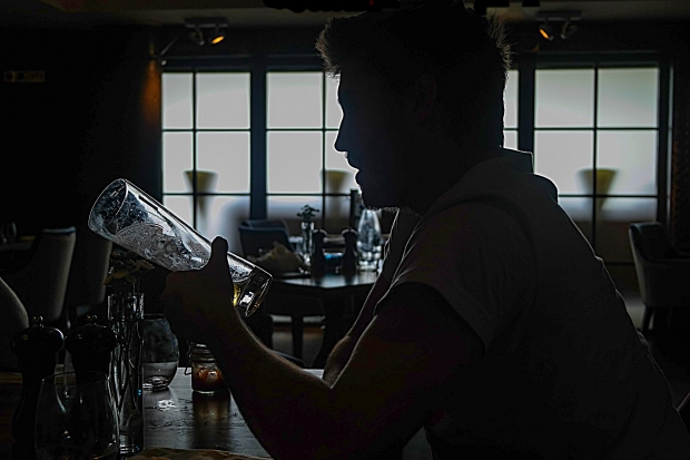 bar1.jpg
